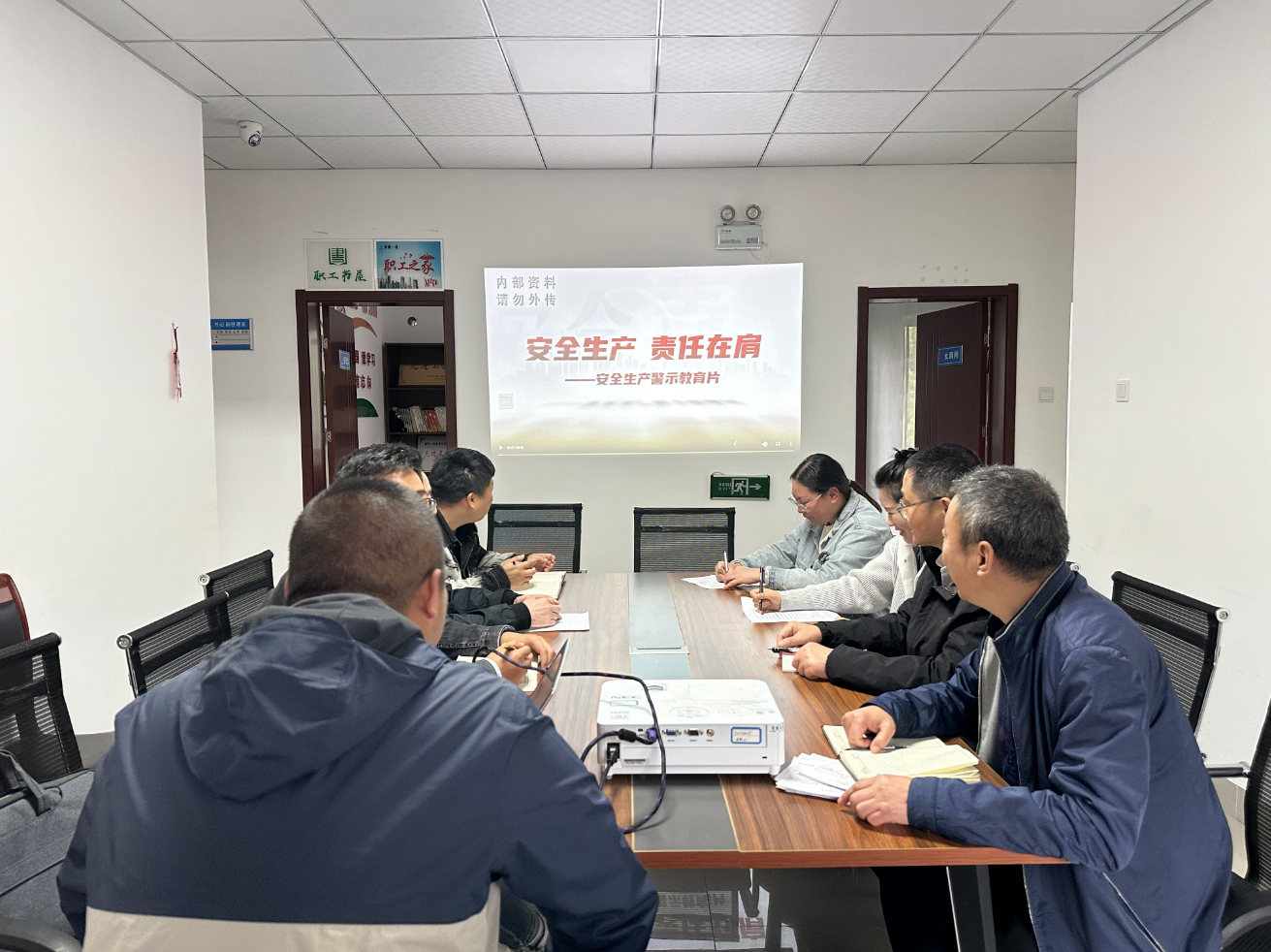 d144bc815c750885466c6a52b76c857c.png d144bc815c750885466c6a52b76c857c.png